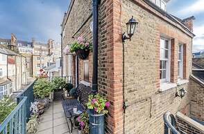 2 Bed Flat - Sleeps 4 - Balcony - Wifi
