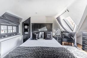 2 Bed Flat - Sleeps 4 - Balcony - Wifi