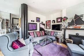 2 Bed Flat - Sleeps 4 - Balcony - Wifi