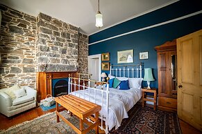 Poet's Cottage Stanley