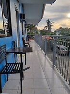 Laurien's Apartelle