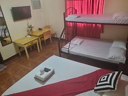 Laurien's Apartelle