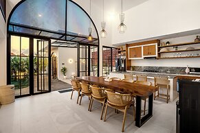 Casa Copper by Alfred in Bali