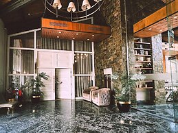 Vesta - Luxury APT - 1BR - Mountain View Residence