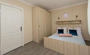 Carvan Hotel