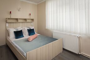 Carvan Hotel