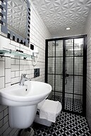 Carvan Hotel