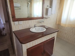 Ishasha Pride Lodge