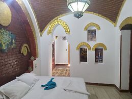 Golden Palace villa