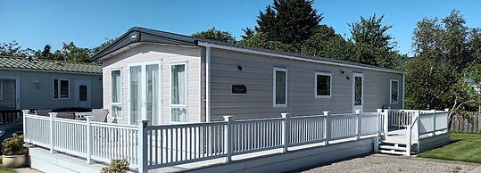 Project Binka - Luxury Caravan / Lodge 2 Bedrooms