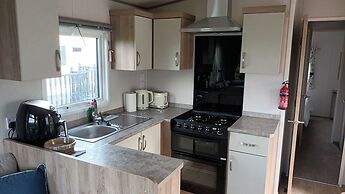 Project Binka - Luxury Caravan / Lodge 2 Bedrooms