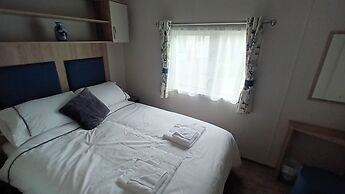 Project Binka - Luxury Caravan / Lodge 2 Bedrooms