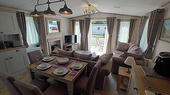Project Binka - Luxury Caravan / Lodge 2 Bedrooms