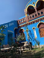 Blue Palace Garden