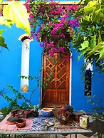 Blue Palace Garden