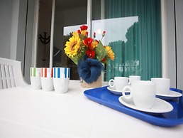 Beautiful Flat Close to the Beach
