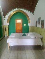 Green Palace Garden