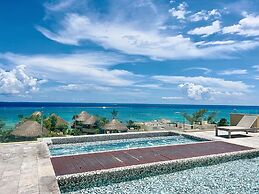 Centric condo by Casago