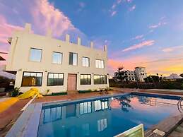 Retro Forest Resort