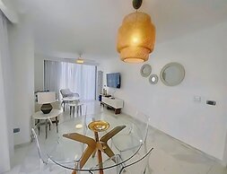 Ph in Cana Rock Star With Golf View And Pool