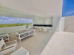 Ph in Cana Rock Star With Golf View And Pool