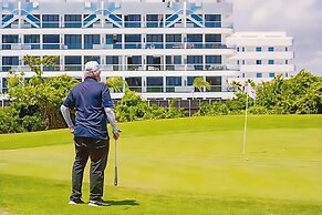 Ph in Cana Rock Star With Golf View And Pool