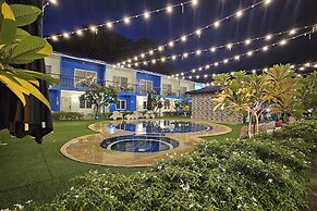 Casa Blu Hotel & Resort