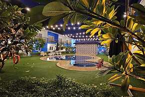 Casa Blu Hotel & Resort