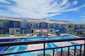 Casa Blu Hotel & Resort