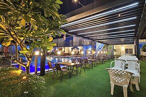 Casa Blu Hotel & Resort