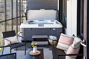 The Selkirk House by Revelstoke Vacations
