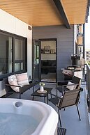 The Selkirk House by Revelstoke Vacations