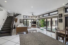 Villa Gading by Alfred in Bali
