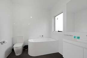 Hive Hotel