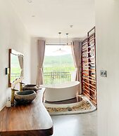 La Grotta Hotel