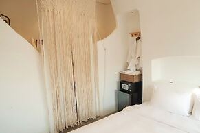 La Grotta Hotel