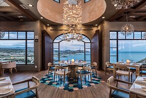 Vista Encantada by VRHOST