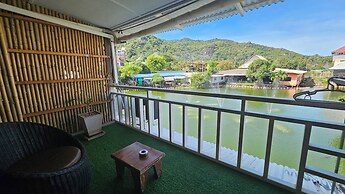 Hideout Hostel