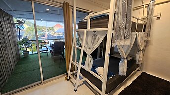 Hideout Hostel