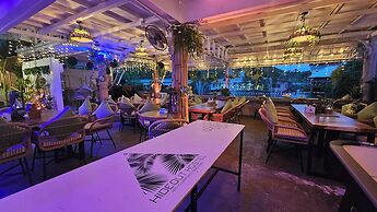 Hideout Hostel