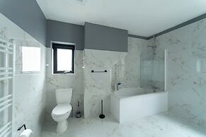 Lovely 2-bed Apartment in Blackpool Secret House