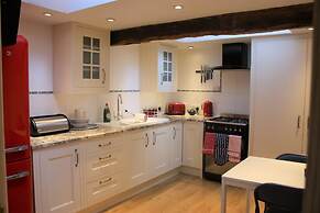 Eagle House- Award Winning B&B and Apartment
