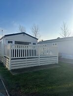 Lovely 2-bed Cabin in Birchington