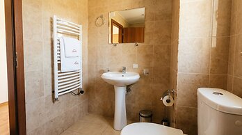 1BR Bright 300mbps Wifi Duplex - Two Floors