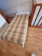 1BR Homey Duplex 300mbps Wifi 2 Floor With Washer