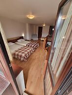 1BR Homey Duplex 300mbps Wifi 2 Floor With Washer
