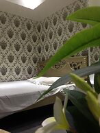 Hotel Nyzote Inn