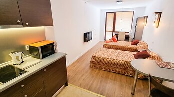 Mountain Paradise 2 - Quiet Cosy Studio - Balcony, Wifi