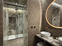 THE STEPS Hotel - by Eitch Collection