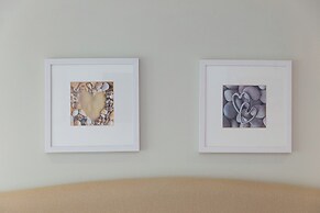 2 Four Seasons